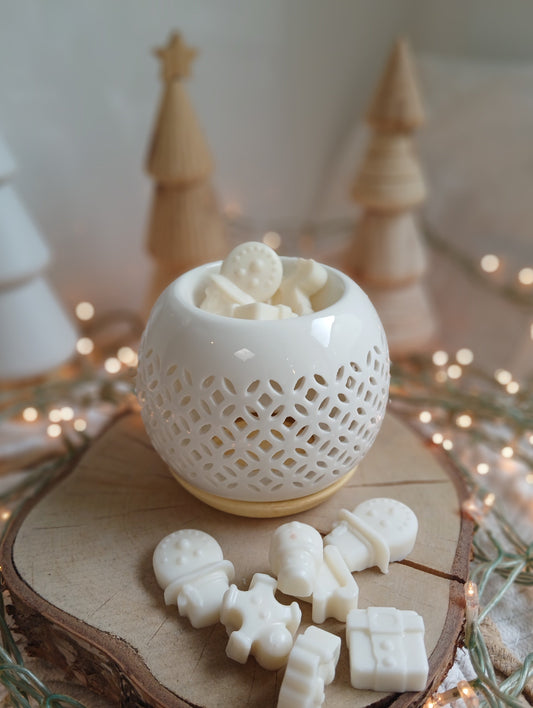 Ball wax melt burner